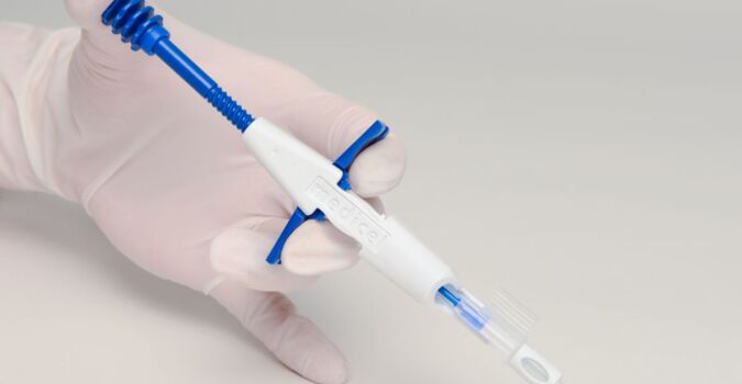 ACCUJECT DUAL push mode injector