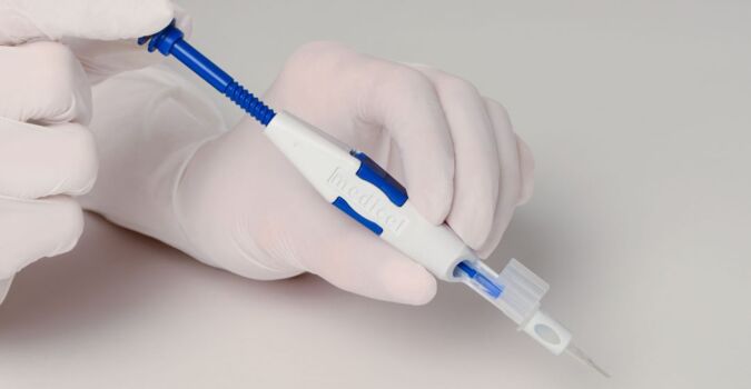 ACCUJECT DUAL screw mode injector