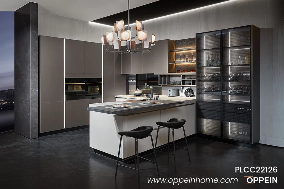 Modern Custom Kitchen Cabinet - BREEZY