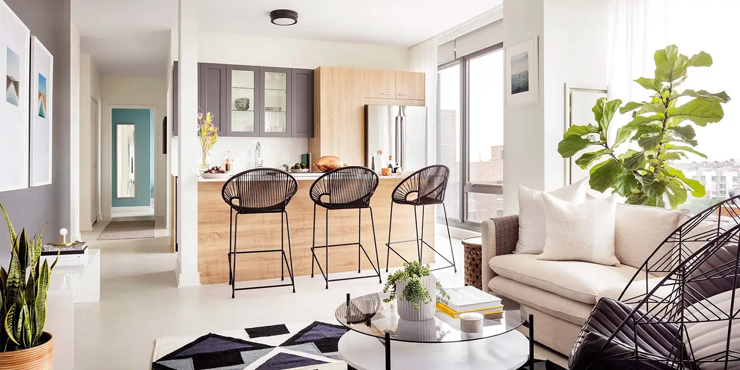 chicago-luxury-apartments-project-grey-shaker-and-oak-wood-kitchen-cabinets-2.webp
