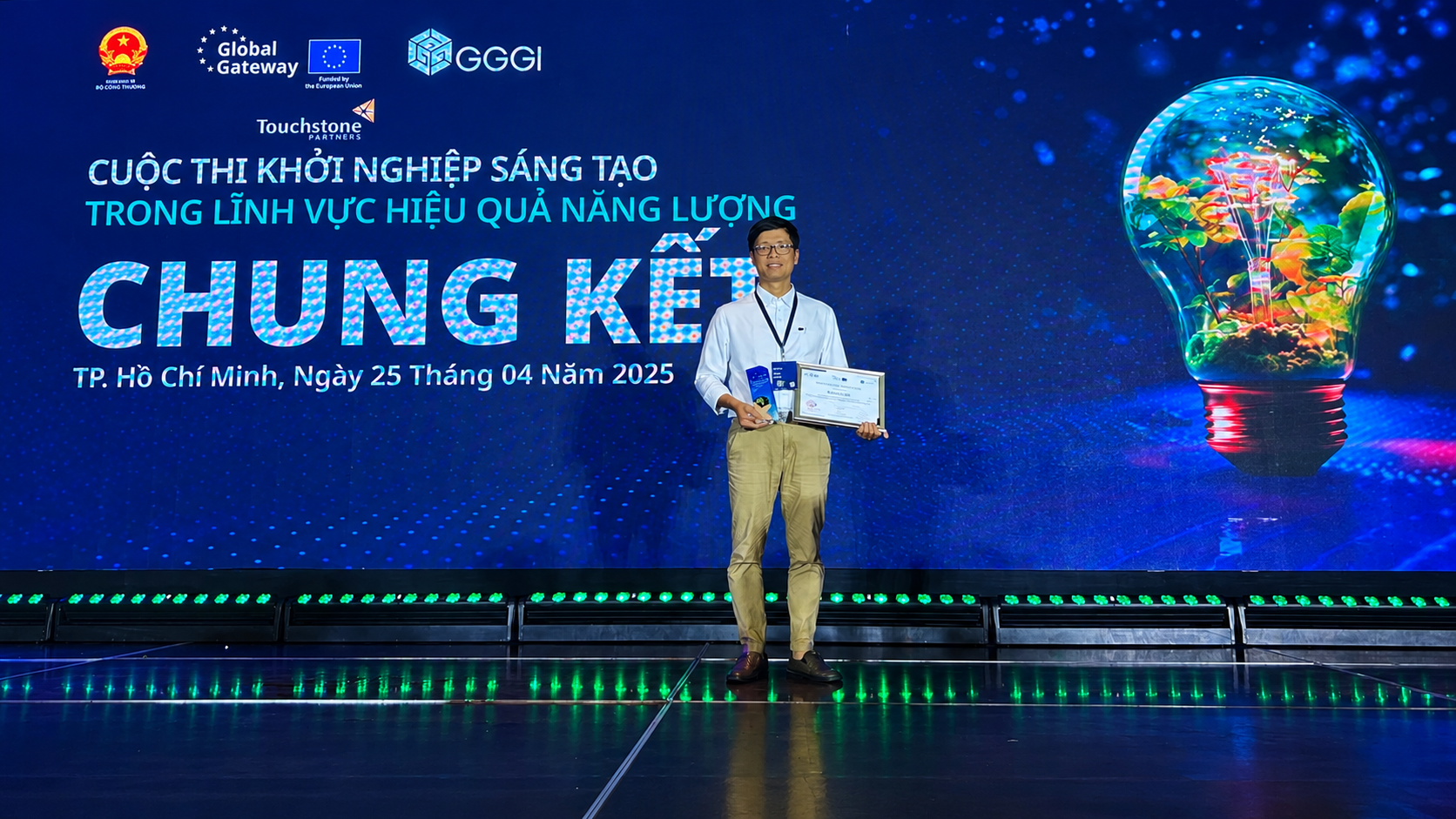 Top 10 cuộc thi quốc tế AI4SEE